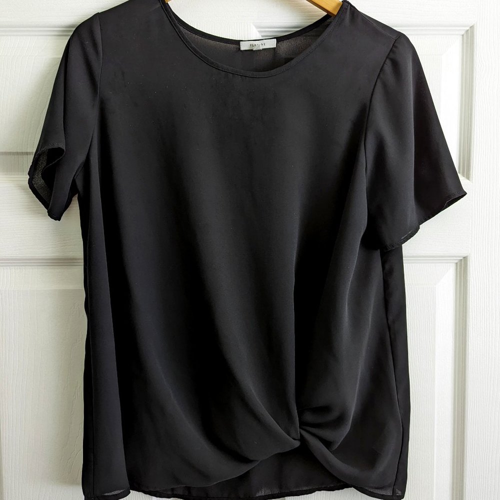 Pleione Black Top